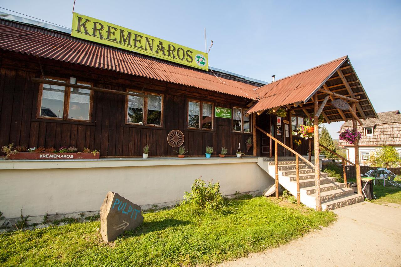 Хостел Kremenaros Устрики Горішні Екстер'єр фото